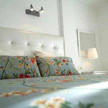 Moderne Ferienwohnung Primavera كولونيا سانت خورذي المظهر الخارجي الصورة