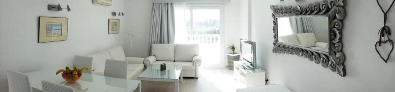 Moderne Ferienwohnung Primavera كولونيا سانت خورذي المظهر الخارجي الصورة
